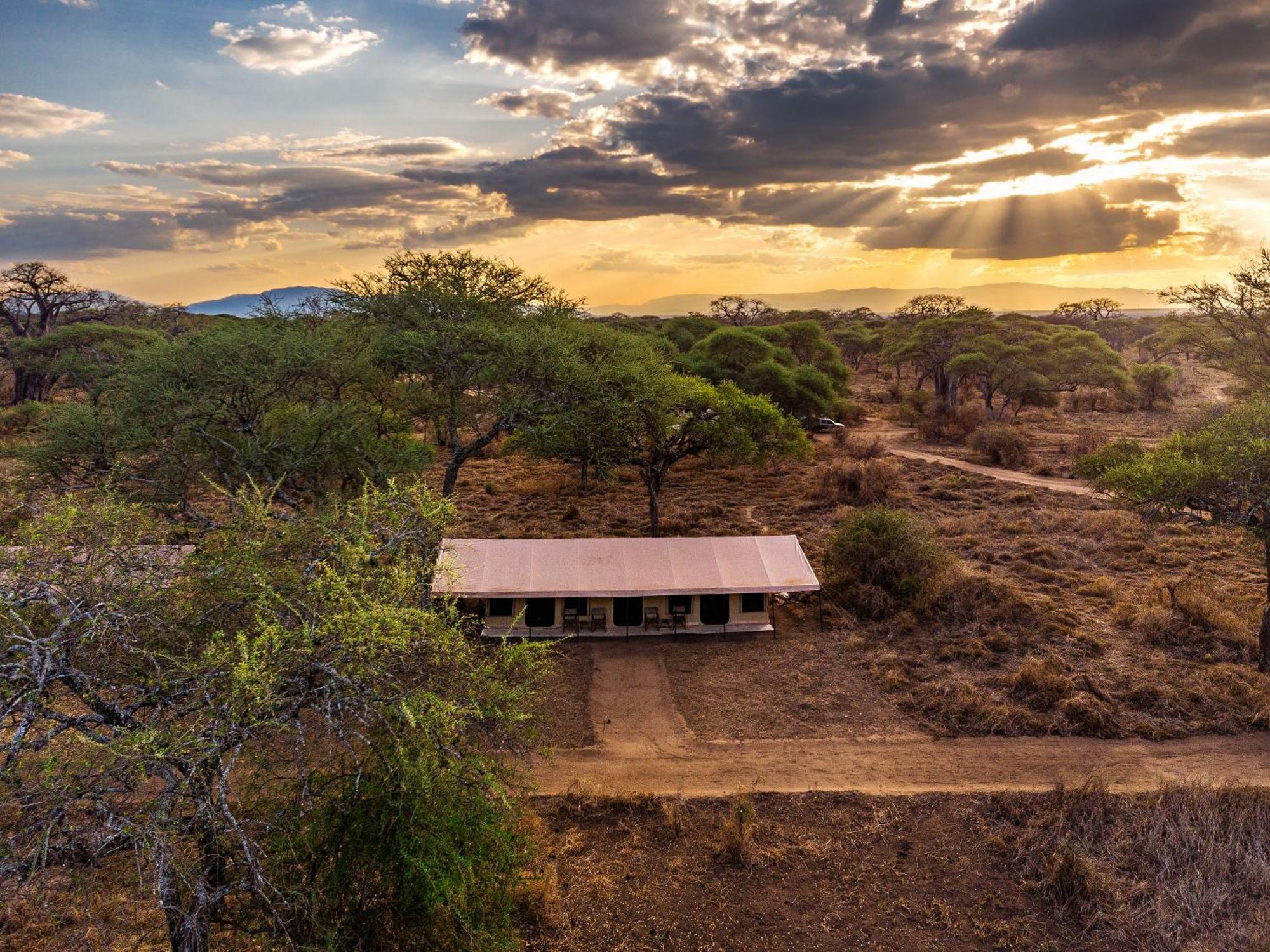 Baobab Tented Camp * Kwa Kuchinia